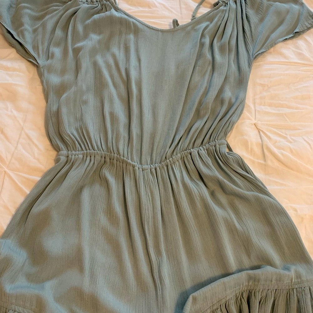 Charlotte Russe Cold Shoulder Ruffle Romper - Picture 14 of 15